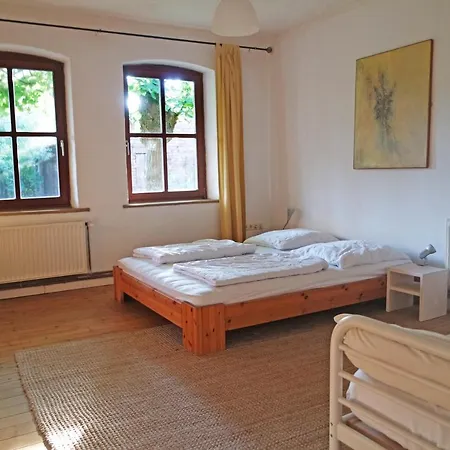 Apartamento Gaestehof Brockum, Altes Bauernhaus, Grosser Garten Brockum