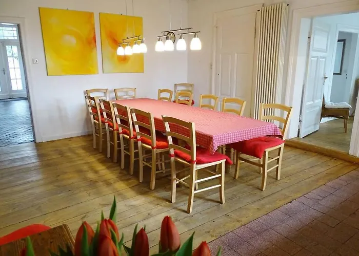 Gästehof Brockum, Altes Bauernhaus, Großer Garten *