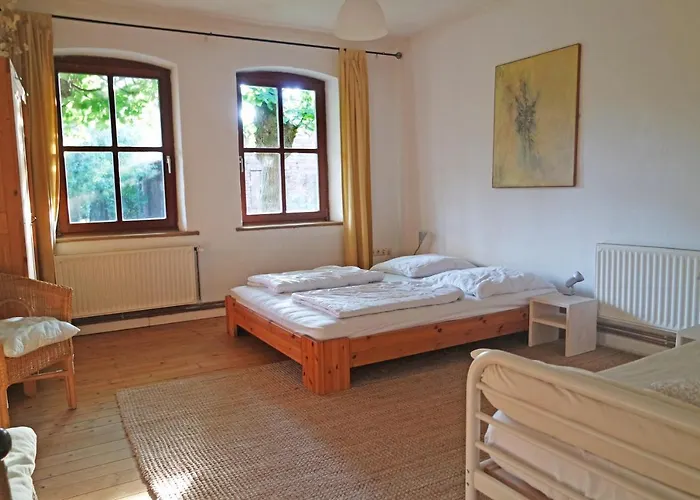 Apartment Gästehof Brockum, Altes Bauernhaus, Großer Garten Brockum