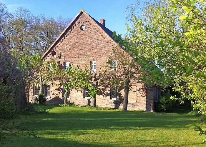 Gästehof Brockum, Altes Bauernhaus, Großer Garten Apartment Brockum